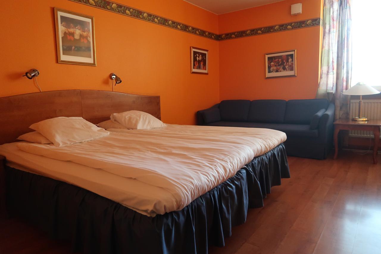 Aveny Bed & Breakfast 2*